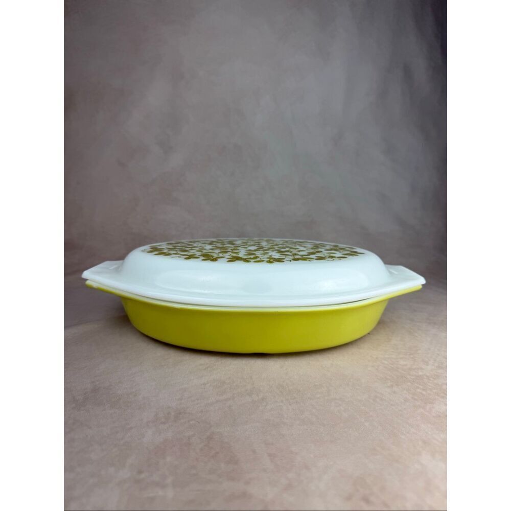 Vintage Pyrex Olive Verde 1.5 Qt Divided Oval Casserole With Lid